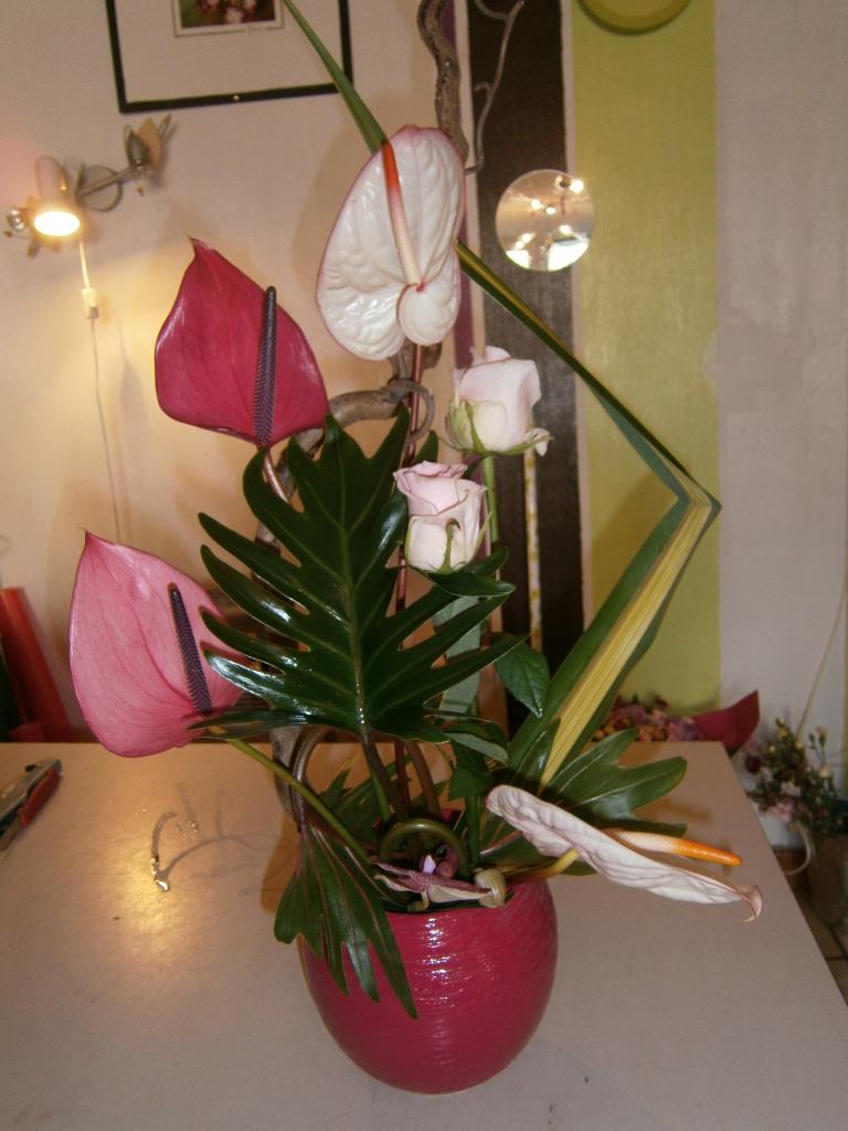 Composition de fleurs exotiques